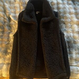 Cozy Black Faux Fur Vest Eddie Bauer L